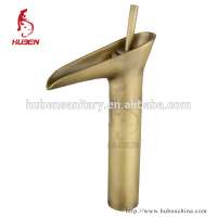 Cheap Goods From China deck down pull out Bronze Faucet Waterfall